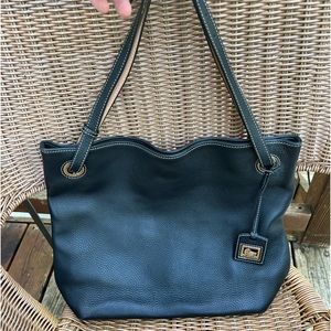 Dooney and Bourke black leather purse